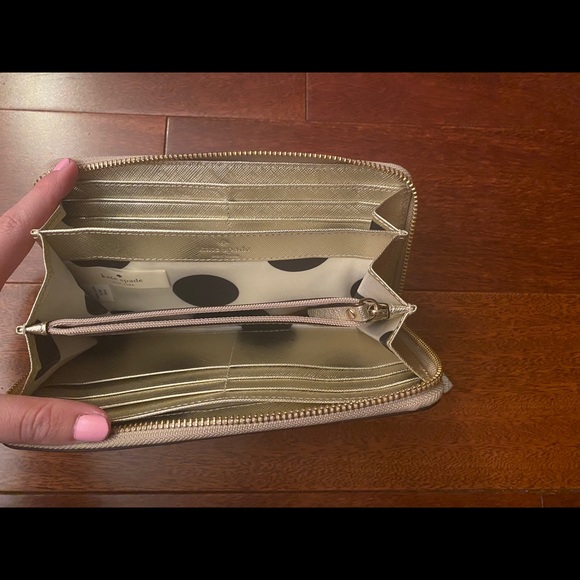 Kate Spade Zip Around Gold Wallet - Picture 3 of 3